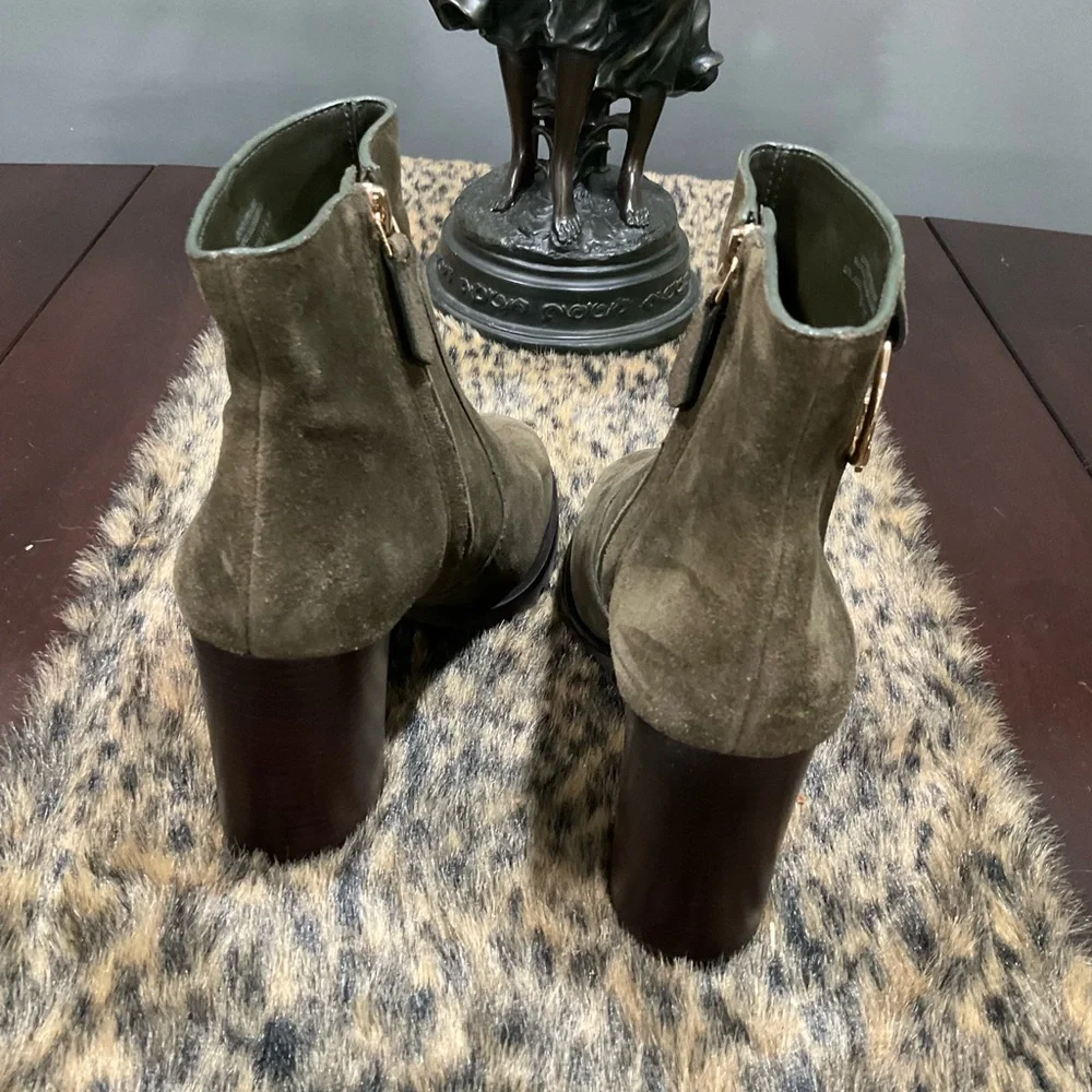 TORY BURCH OLIVE GREEN‎ SUEDE BOOTS